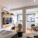 Stylish & Cozy 1br With Ac By Lovelystay Lägenhet Oporto