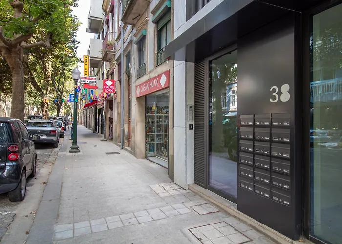 Lejlighed Stylish & Cozy 1br With Ac By Lovelystay *